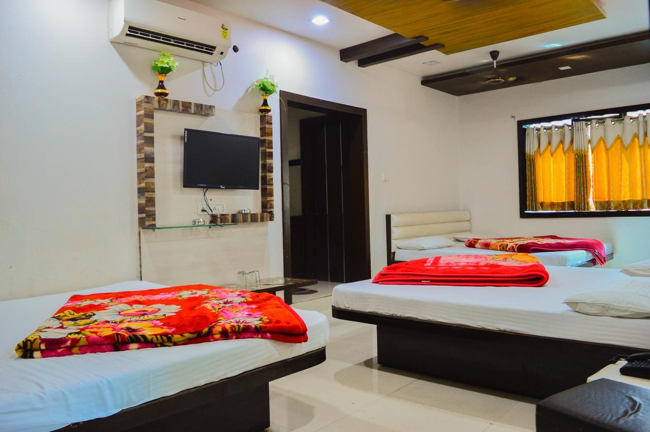 Hotel Shree Dwarkadhish Ujjain Ngoại thất bức ảnh