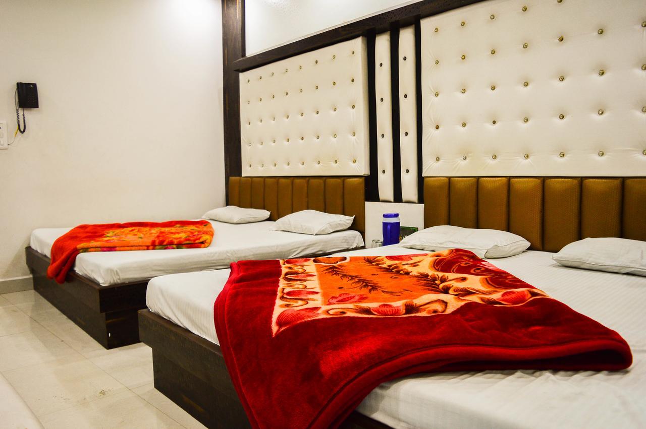 Hotel Shree Dwarkadhish Ujjain Ngoại thất bức ảnh